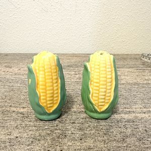 VTG Corn on the Cob Salt and Pepper Shakers Ceramic Country Kitchen Decor